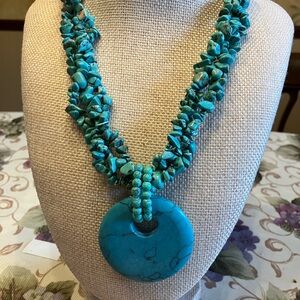 MULTI STRAND CHUNKY TURQUOISE NUGGET NECKLACE WITH PENDANT